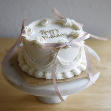 Load image into Gallery viewer, Bento Cake - Lace &amp; Layers
