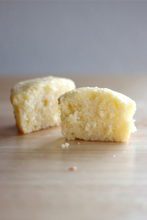 Load image into Gallery viewer, Vanilla Bean Cake Recipe

