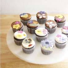 Load image into Gallery viewer, Pressed Flower Cupcakes
